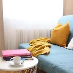 Apstay Station I Private Parking I Self Check-in Apartment *