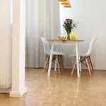 Apstay Station I Private Parking I Self Check-in * Graz