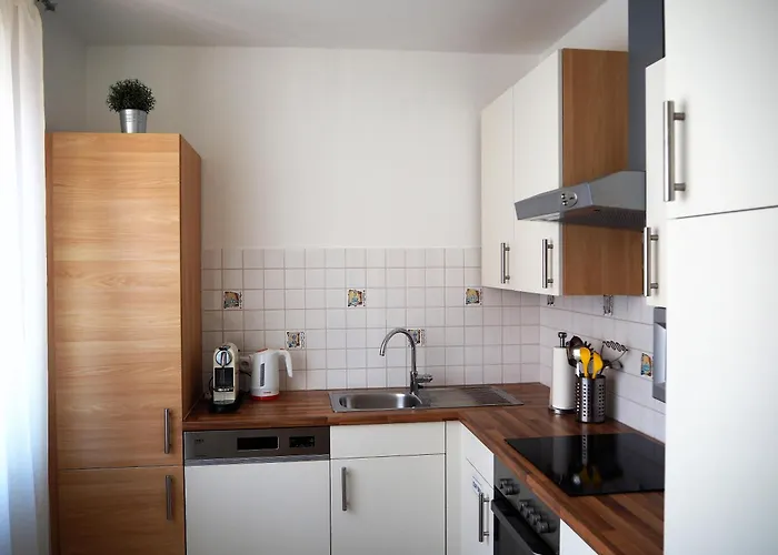 Apstay Station I Private Parking I Self Check-in Lägenhet *